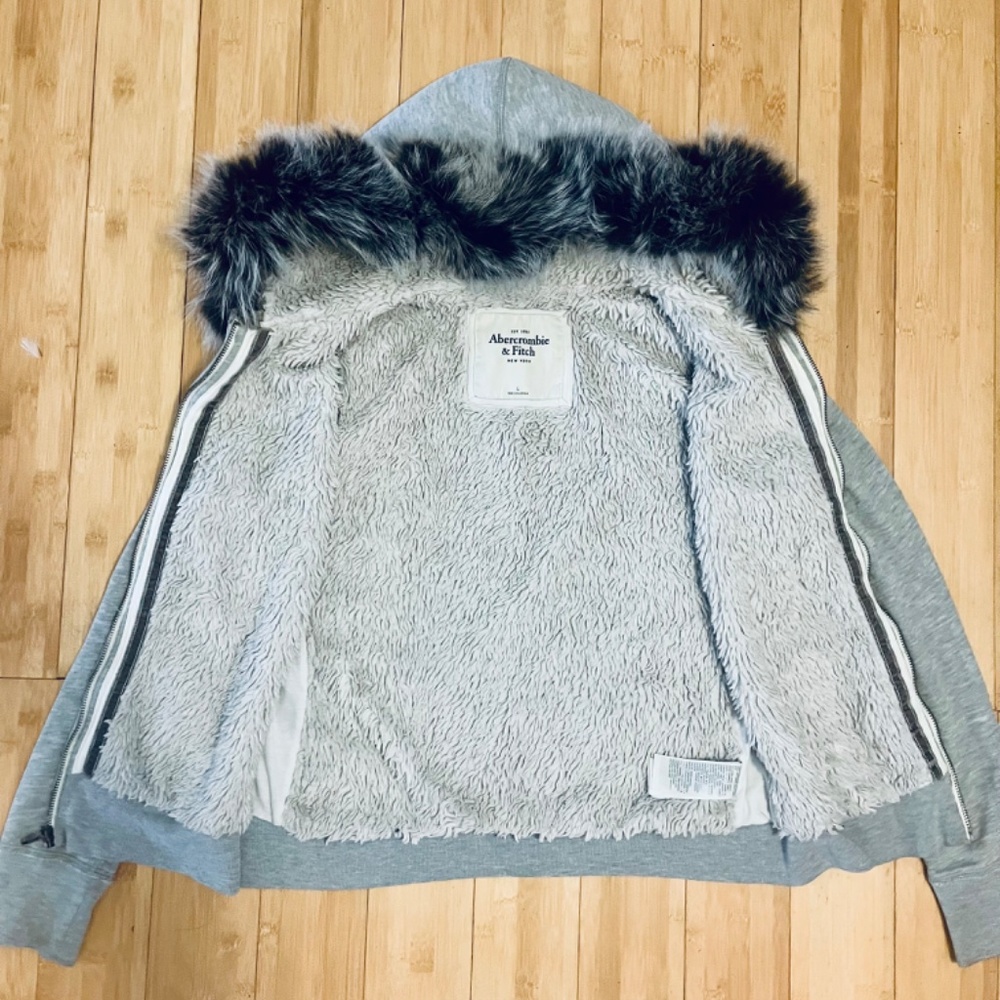 Jacket - Picture 4 of 4